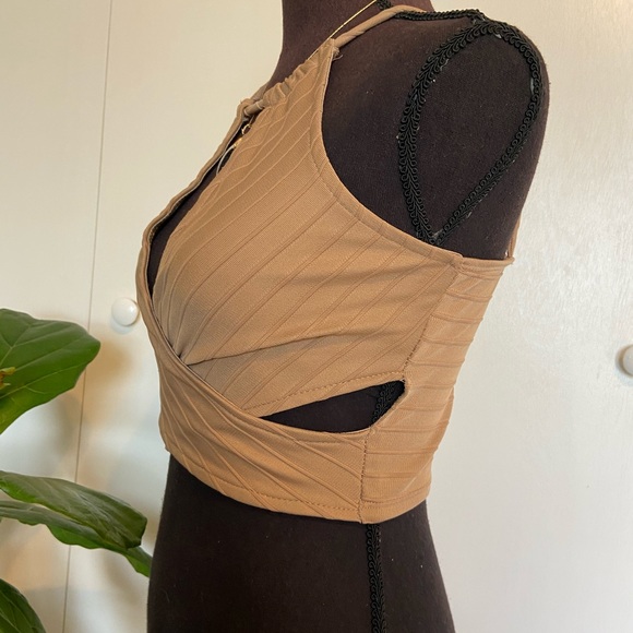 Super Cute High Neck Wrap Tank Top - Picture 6 of 11